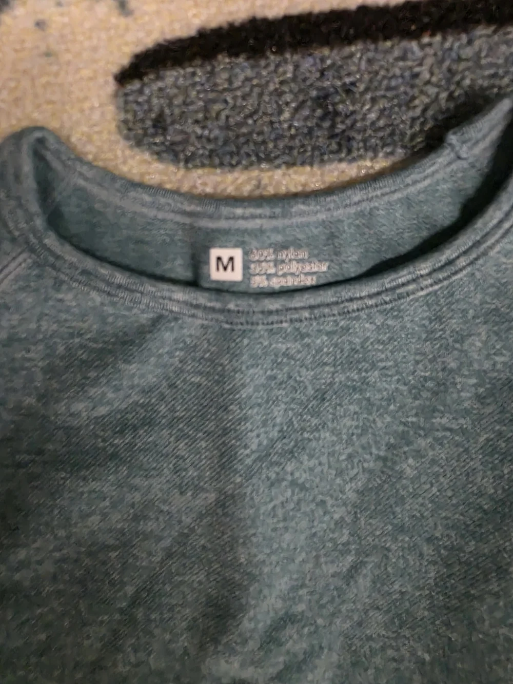 Crop Top Workout Shirt. Shortsleeve